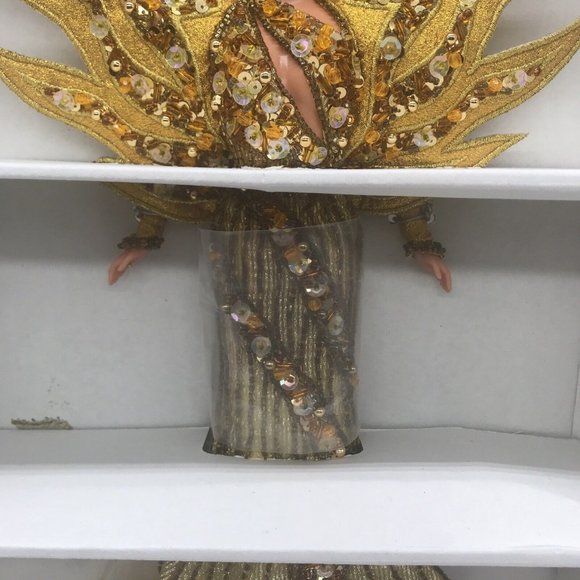 1995 Bob Mackie Goddess of the Sun Barbie Doll NRFB - Picture 5 of 16
